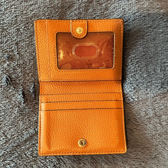CAMEL BROWN - Tory Burch Card Case Wallet - Picture 3 of 3
